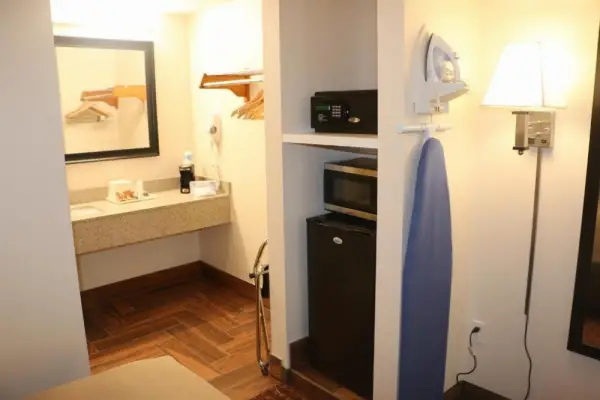 Pelican Inn 5